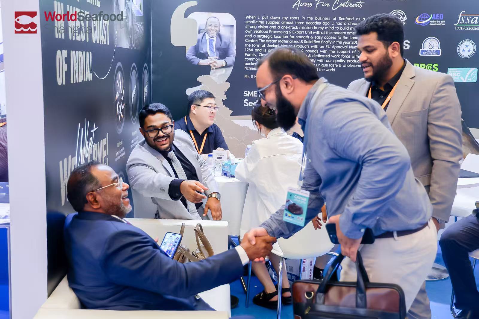 臨近元旦，你家的跨年團(tuán)圓飯C位，是不是被它“預(yù)制”了？(圖10)