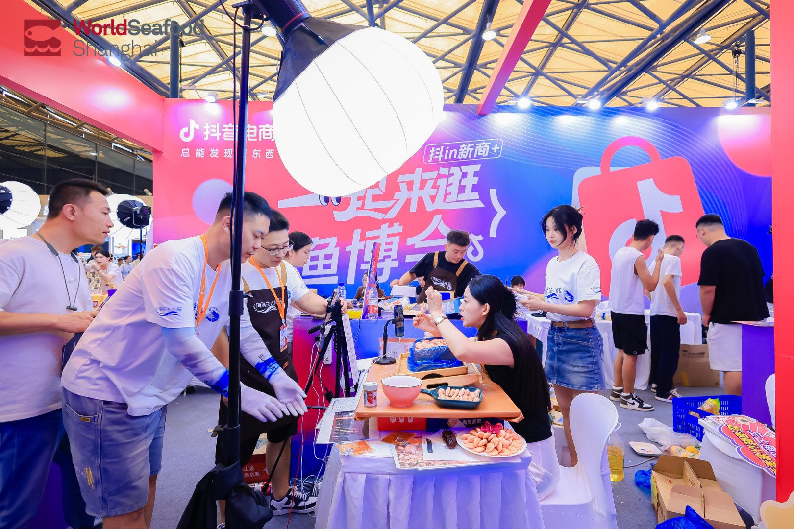 臨近元旦，你家的跨年團(tuán)圓飯C位，是不是被它“預(yù)制”了？(圖14)