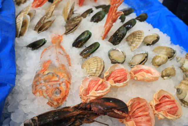 中國進(jìn)口水產(chǎn)呈爆炸式增長(圖7)