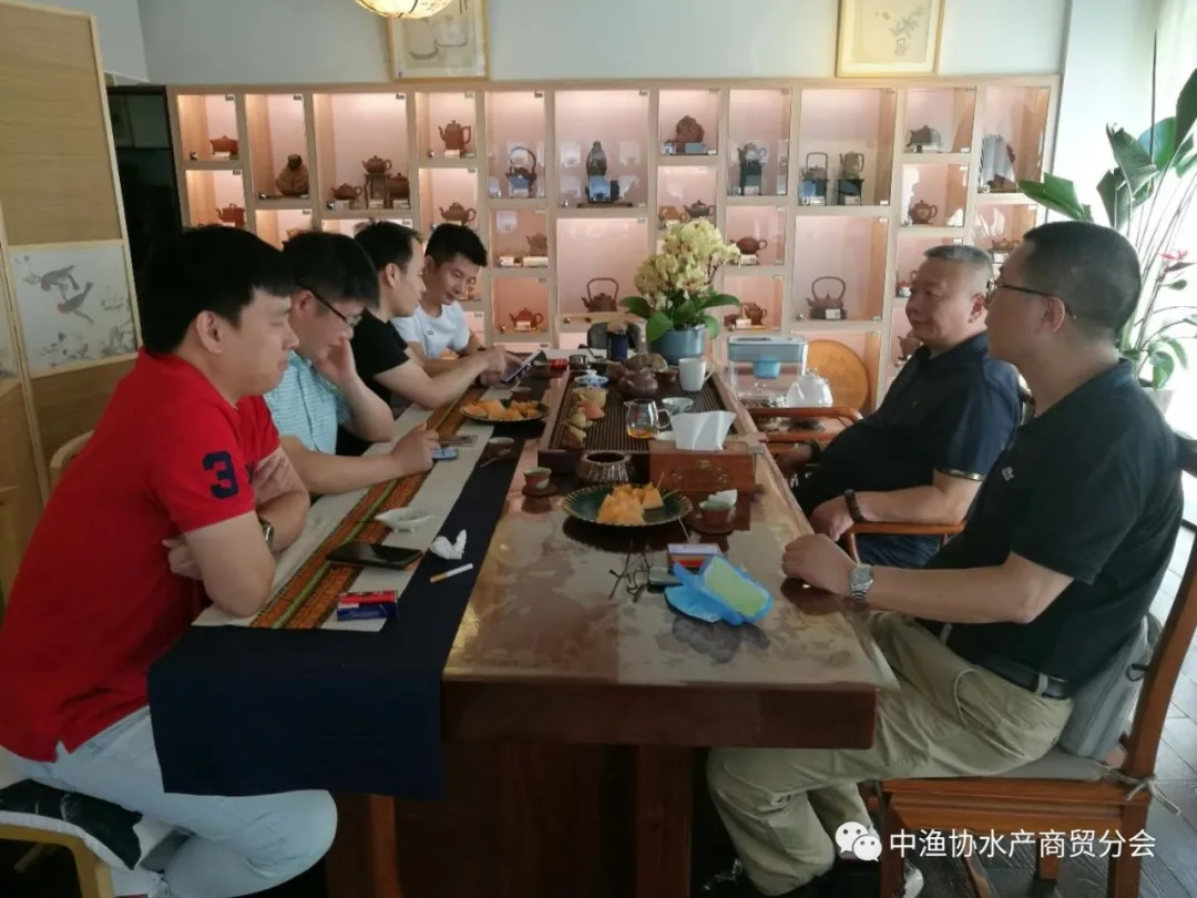 【凝心聚力 共創(chuàng)輝煌】中國漁業(yè)協(xié)會水產(chǎn)商貿(mào)協(xié)會及各平臺企業(yè)強(qiáng)力助推2020第15屆上海國際漁業(yè)博覽會成功舉辦！(圖10)