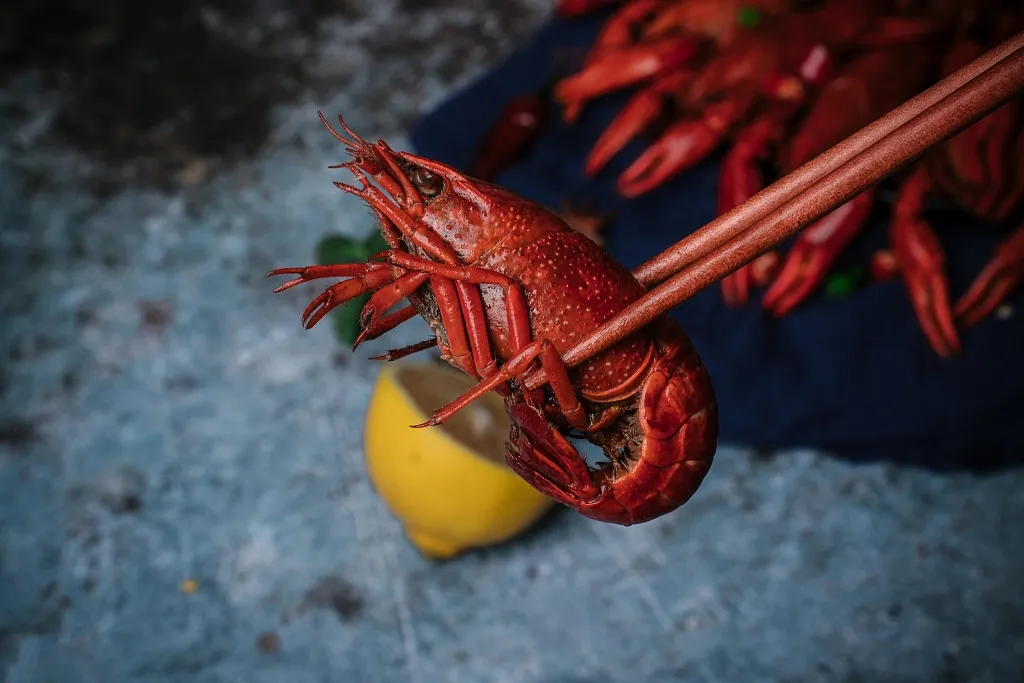 雙節(jié)即將到來(lái)，海產(chǎn)消費(fèi)起勢(shì)漸顯，蟹類、生蠔、海參、小龍蝦……市場(chǎng)潛力巨大(圖4)