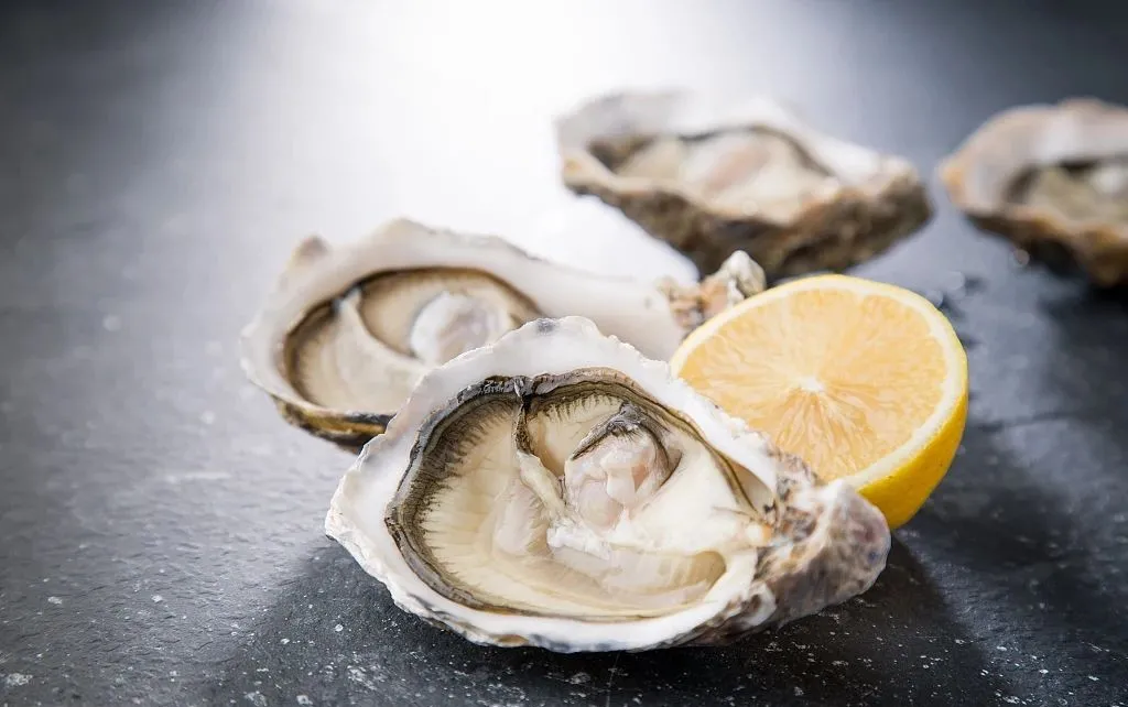 雙節(jié)即將到來(lái)，海產(chǎn)消費(fèi)起勢(shì)漸顯，蟹類、生蠔、海參、小龍蝦……市場(chǎng)潛力巨大(圖17)